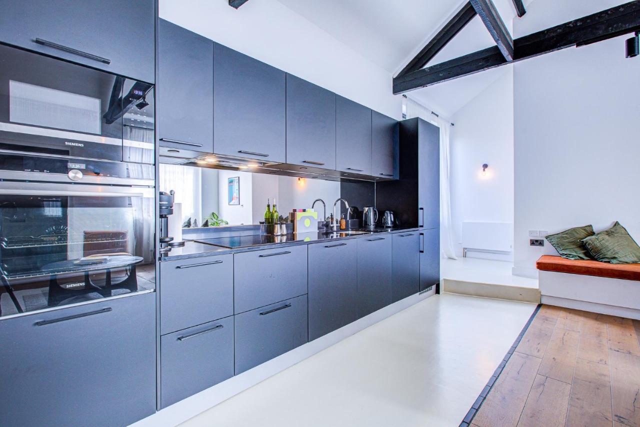 Appartamento Stylish 1br Unit, Super Fast Internet, Gated Complex - Near Queen's Park! *