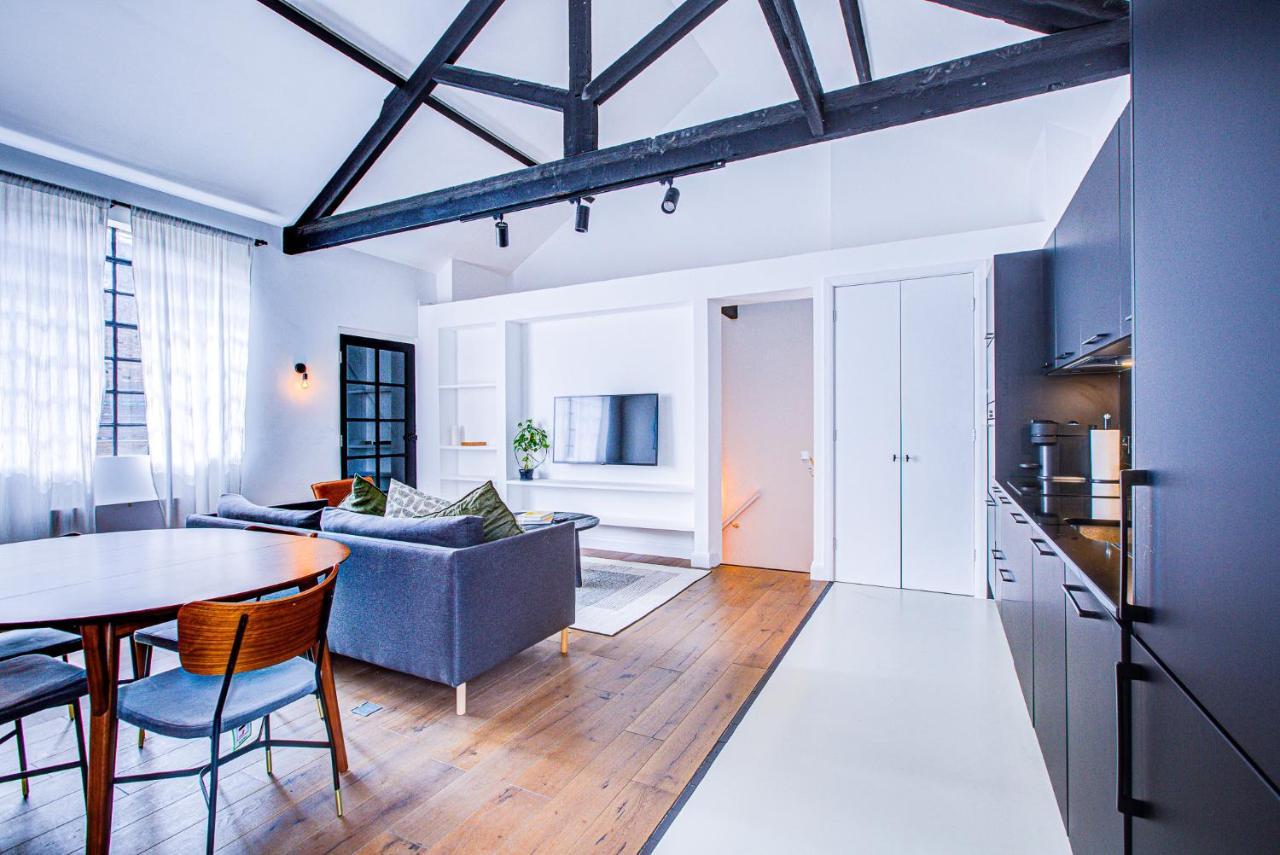 Appartamento Stylish 1br Unit, Super Fast Internet, Gated Complex - Near Queen's Park! *